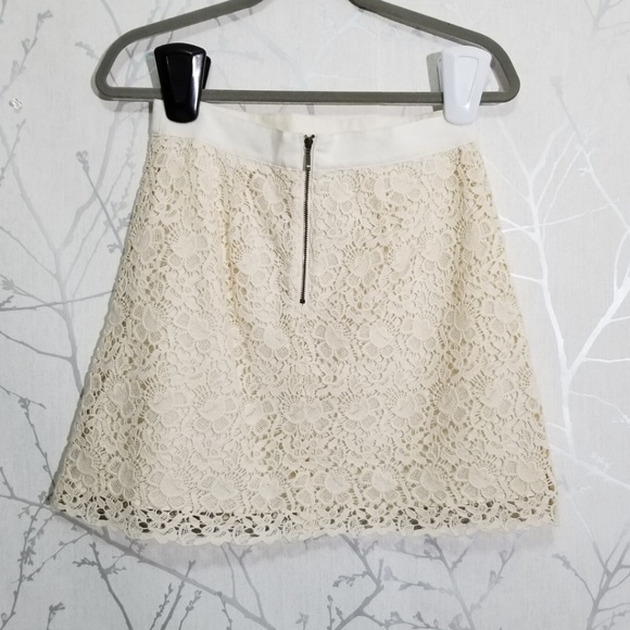 Ann Taylor LOFT Ivory Floral Lace A-Line Skirt - Picture 3 of 4